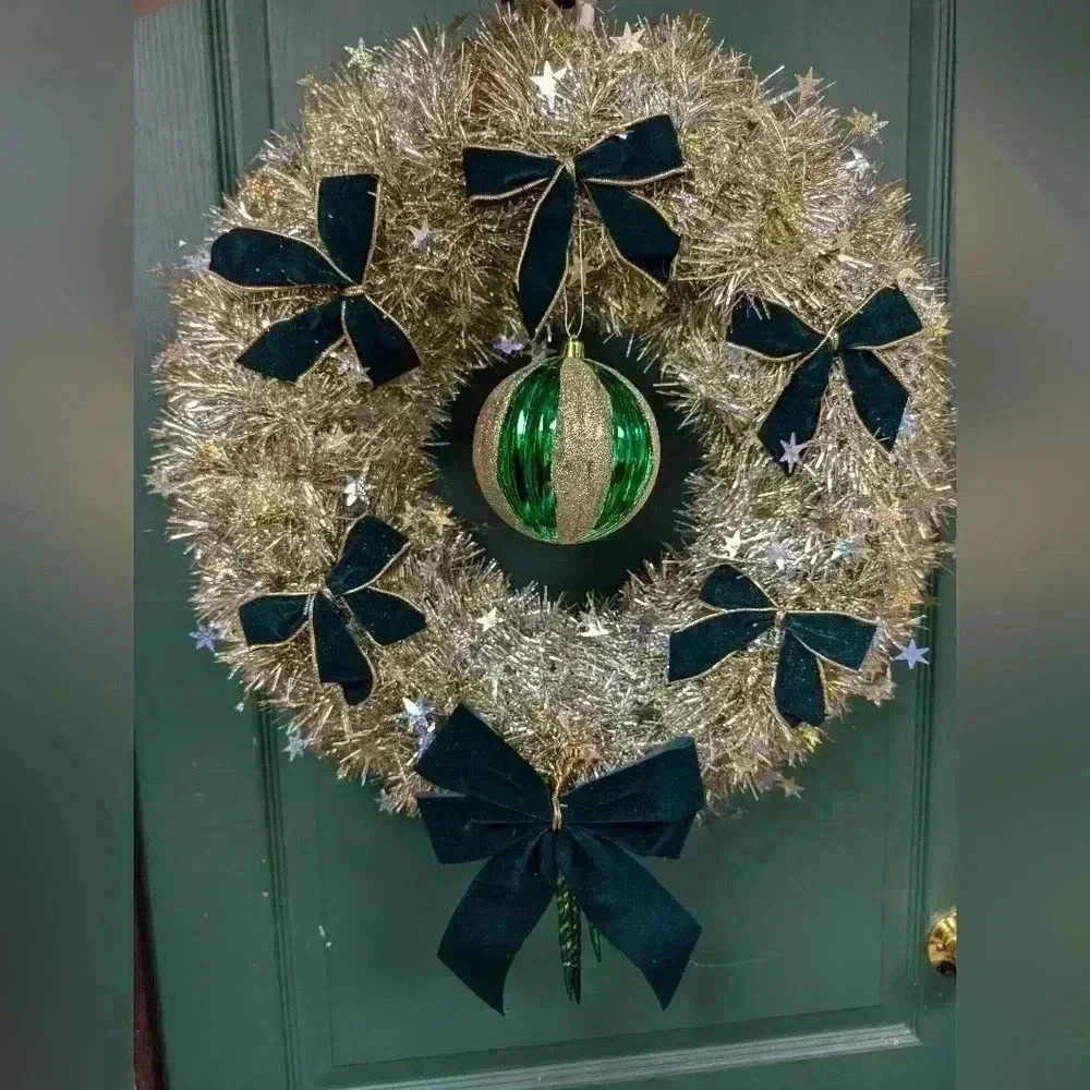 Vintage Christmas wreath green bows with silver tinsel